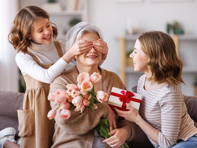 ¿Buscas el regalo perfecto para esa persona especial? ¡Regala belleza con nuestros cheques!