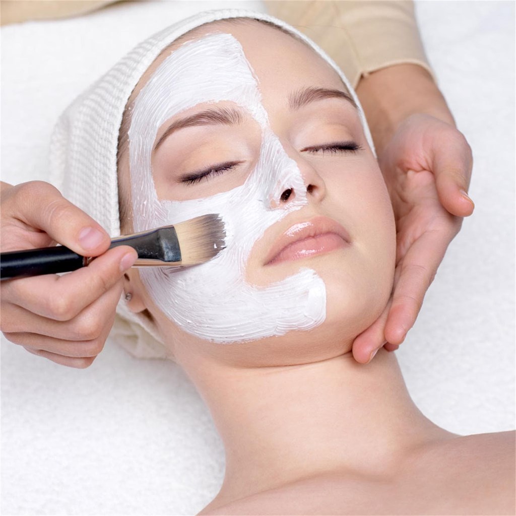 Foto 1 Cuello y óvalo facial