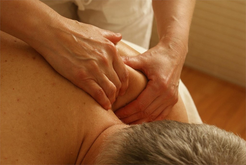 ¡Este agosto: 15% de descuento en masajes terapéuticos o descontracturantes!